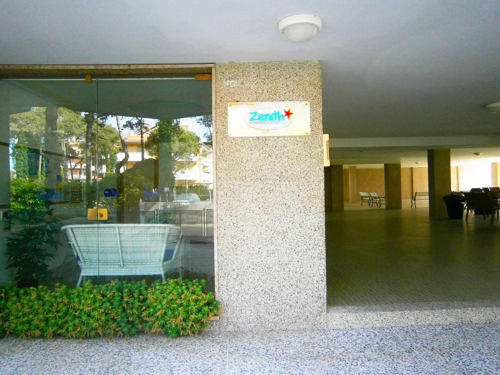 Residence Zenith - Agenzia Cocal Καόρλε Εξωτερικό φωτογραφία